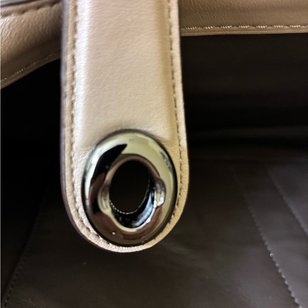 COACH Brooklyn Carryall Turnlock Shoulder Hand 2way Bag Leather BEIGE NWOT - Picture 12 of 16